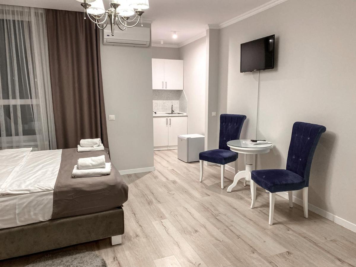 Opera Center Hotel & Apartments Liov Exterior foto