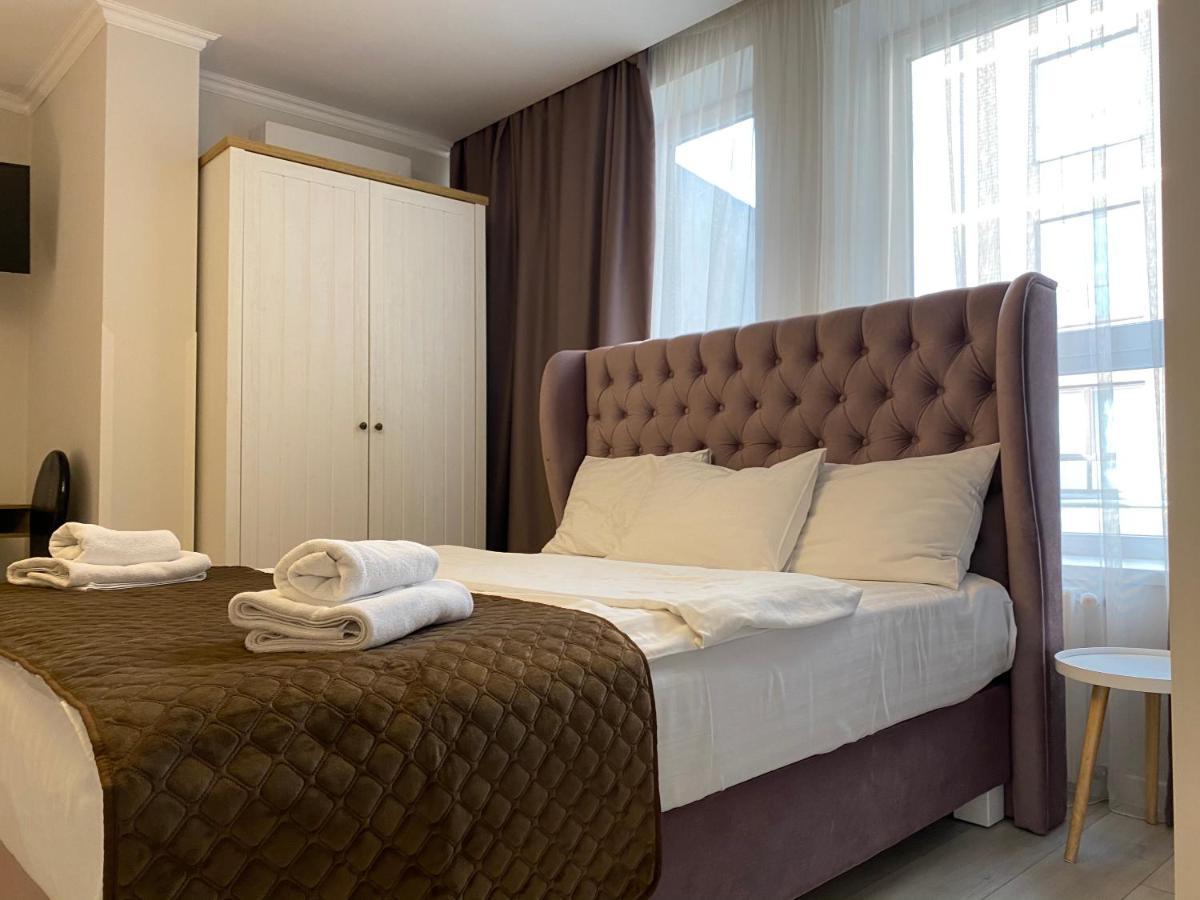 Opera Center Hotel & Apartments Liov Exterior foto